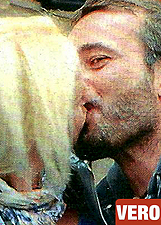 Ela Weber e Andrea Bonacci felici e spensierati a pranzo con il cagnolino: le foto 