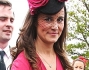 Pippa Middleton alle nozze dell'amica sceglie il rosso e fa strage di flash: le foto