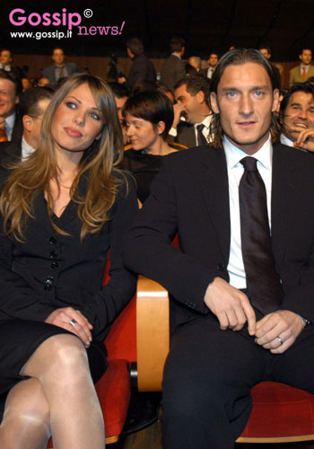 Francesco Totti e Ilary Blasi: sposi a giugno?