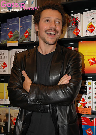 Stefano Accorsi e 'L'Amore Ritrovato' ... in libreria!
