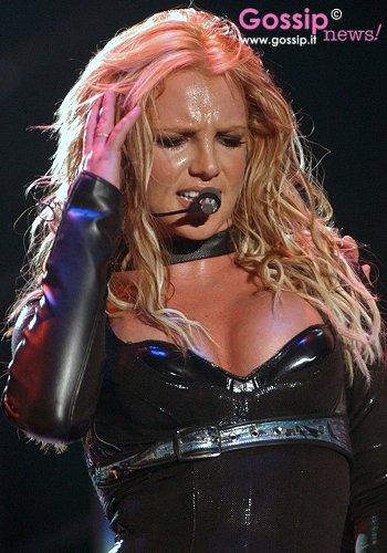 Britney Spears ancora sul palco con Madonna per cantare ... e non solo
