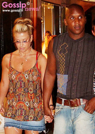 Anastacia, ecco chi le guarda... il corpo!