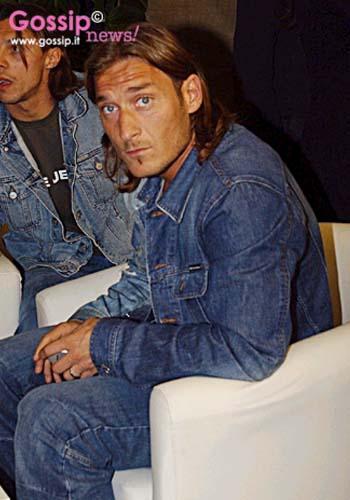 2004: Un anno di calcio… un anno di gossip!