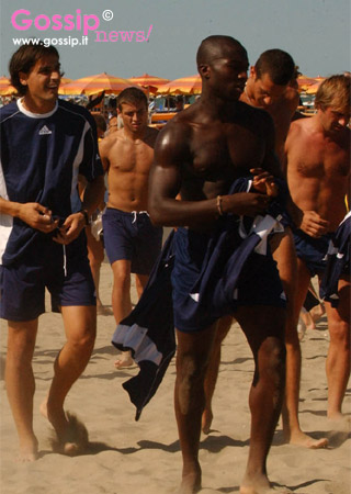 I ‘Campioni’ si allenano in spiaggia