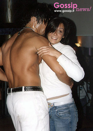 Dopo l'addio di Costa, Alessandra si consola