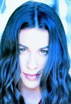 Alanis Morissette: nudista per vocazione