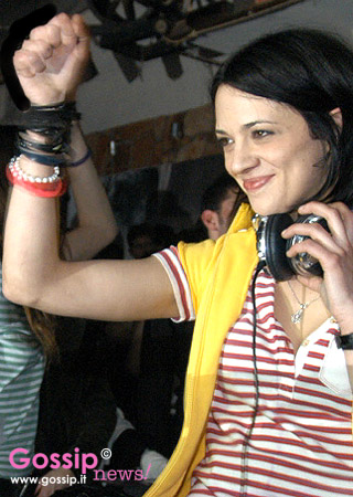 La nuova passione di Asia La nuova passione di Asia