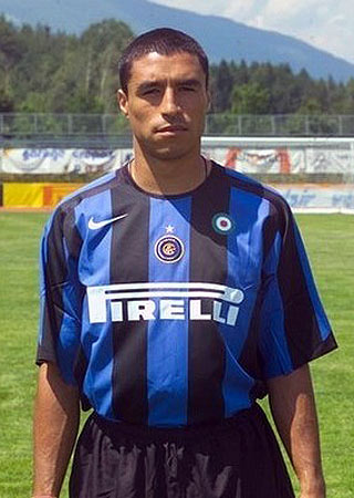 Cordoba, Adriano and Co., 'International smile'