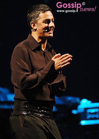 Fiorello fa il pieno di vip