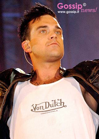 Un bel due di picche targato Lohan per Robbie Williams Un bel due di picche targato Lohan per Robbie Williams