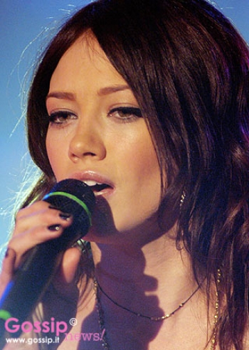 Hilary Duff dalla parte di Britney