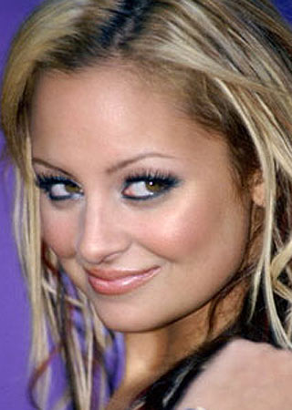 Musica e coccole per il pancione di Nicole