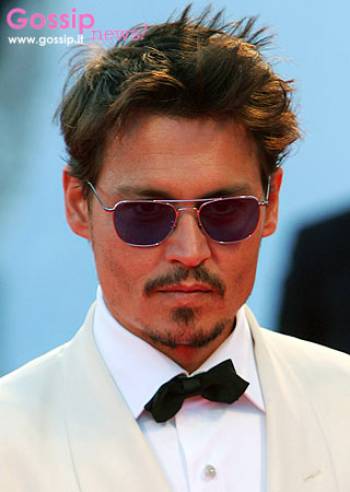 Johnny regala a Vanessa un 'Paradis'