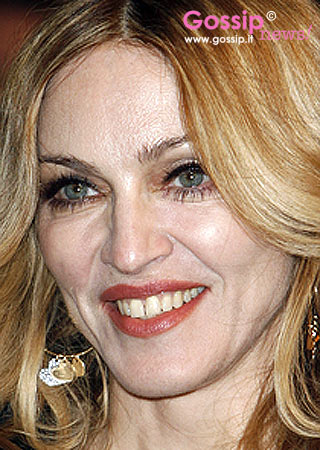 Il ritocchino di Madonna...