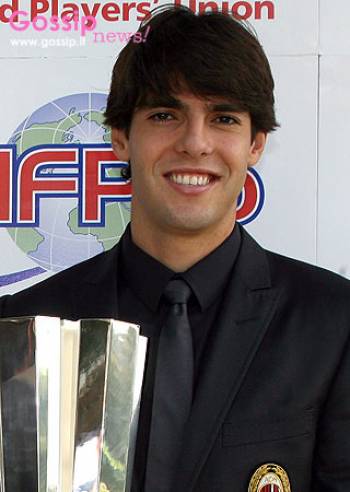 Kakà: 'La verginità? Ne è valsa la pena!' Kakà: 'La verginità? Ne è valsa la pena!'