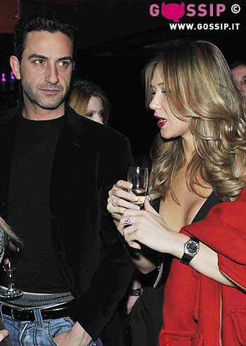 La bella e la Iena: è amore La bella e la Iena: è amore