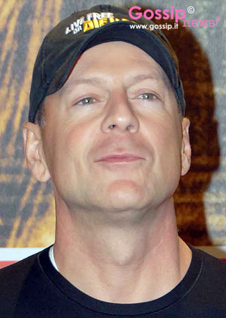 La casa di Bruce Willis distrutta dalle fiamme