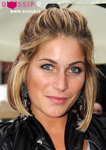 Eleonora Pedron, la cicogna arriva sulle due ruote Eleonora Pedron, la cicogna arriva sulle due ruote