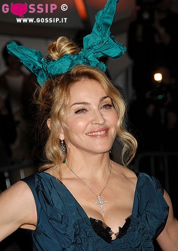 Madonna, nozze Kabbalah con Jesus sì o no?