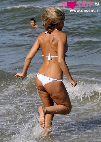 Corvaglia al mare, spunta la cellulite Corvaglia al mare, spunta la cellulite