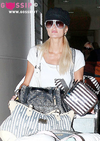 Paris Hilton, vacanze finite