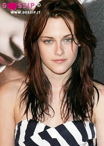 Kristen Stewart, con Pattinson solo amici