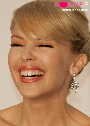 Kylie Minogue, niente nozze ma un figlio si