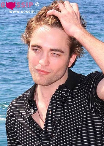 Pattinson e Stewart, bacio alla luce del sole?