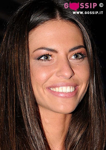 Camassa, nuda per Le Iene? Meraviglioso!