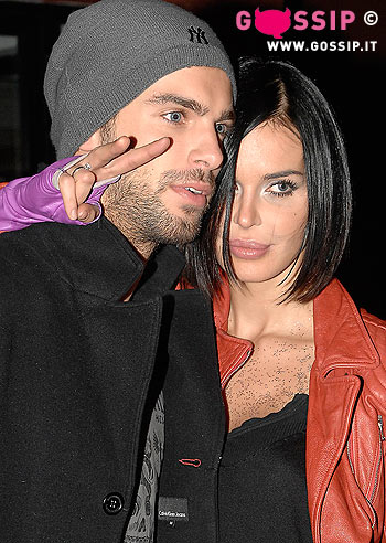 Nina e il modello: amore a gonfie vele