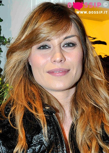 Elenoire Casalegno e il toy boy Luca fanno festa