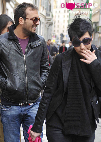 Cremonini e Ayane, passeggiata d'amore