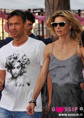 Martina Colombari superstar nella sua Riccione