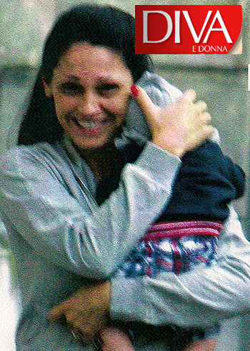 Anna Tatangelo torna a Sora col piccolo Anna Tatangelo torna a Sora col piccolo