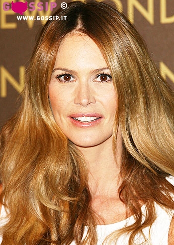 Gli animalisti contro Elle