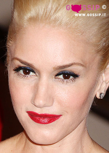 Stefani disperata per la cicogna