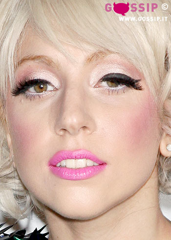 Lady Gaga: 'La droga mi ha ispirato'