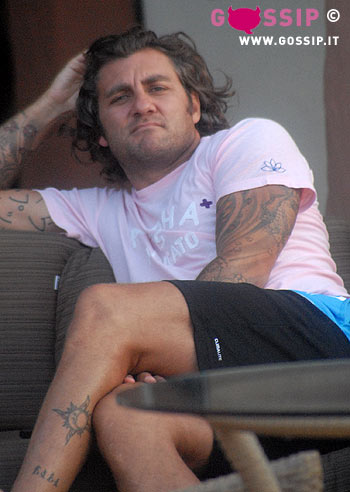 Bobo Vieri appesantito a Porto Cervo: le foto