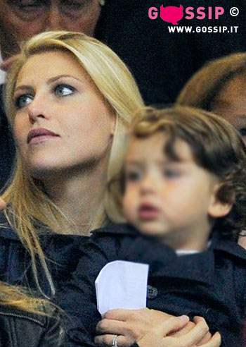 Barbara Berlusconi allo stadio col figlio: foto
