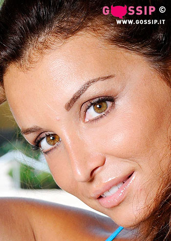 Alessandra Pierelli dice addio allo show-biz?