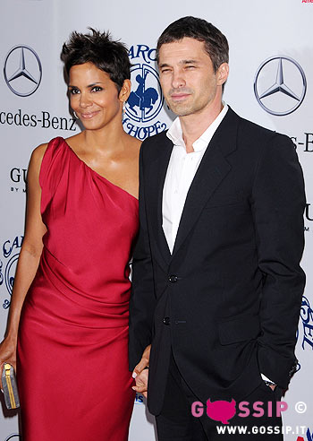 Berry e Martinez, la coppia è ufficiale: foto