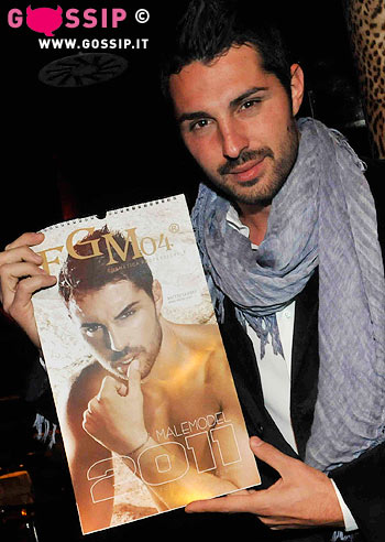 Matteo dà il via alla Guerra dei calendari: foto