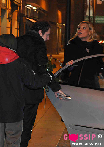 La Ventura single a Milano: le foto