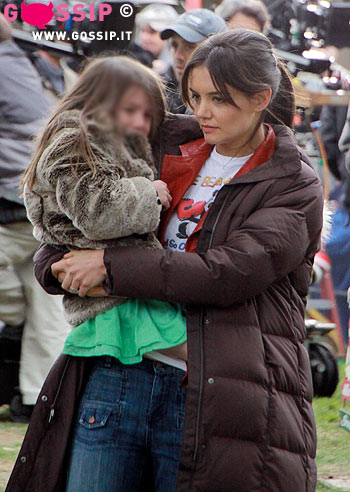 Katie e Suri: anno nuovo, vita vecchia. Foto