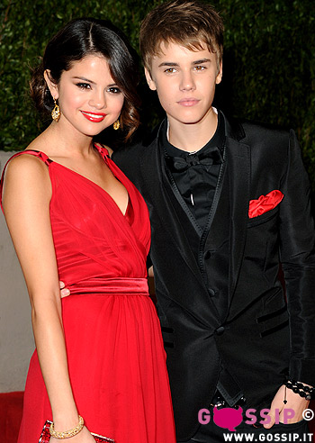 Justin e Selena ufficializzano l'amore: foto
