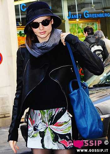 Miranda Kerr già magrissima a due mesi dal parto: foto