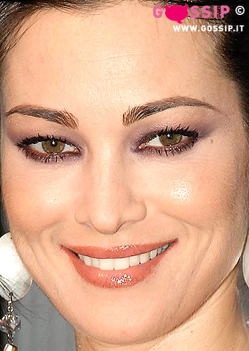 Manuela Arcuri, che sfortuna in amore!