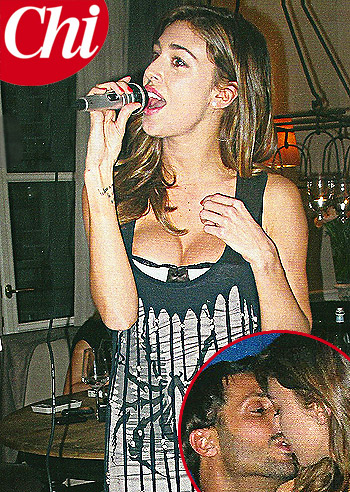 Belen canta al compleanno di Corona