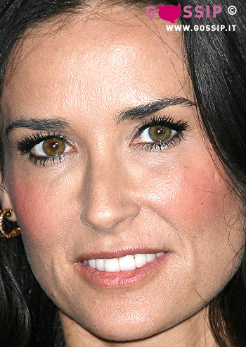 Ashton Kutcher, Post-It d'amore per Demi Ashton Kutcher, Post-It d'amore per Demi