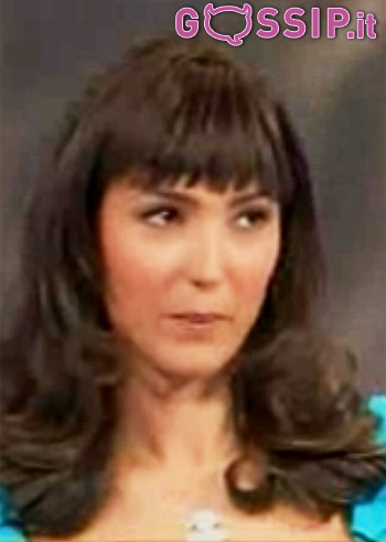 Nuovo look per Caterina Balivo